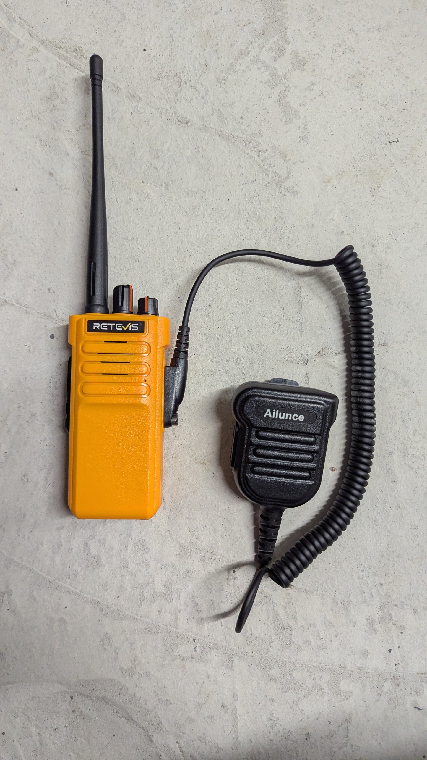 RT29 wired speaker and mic