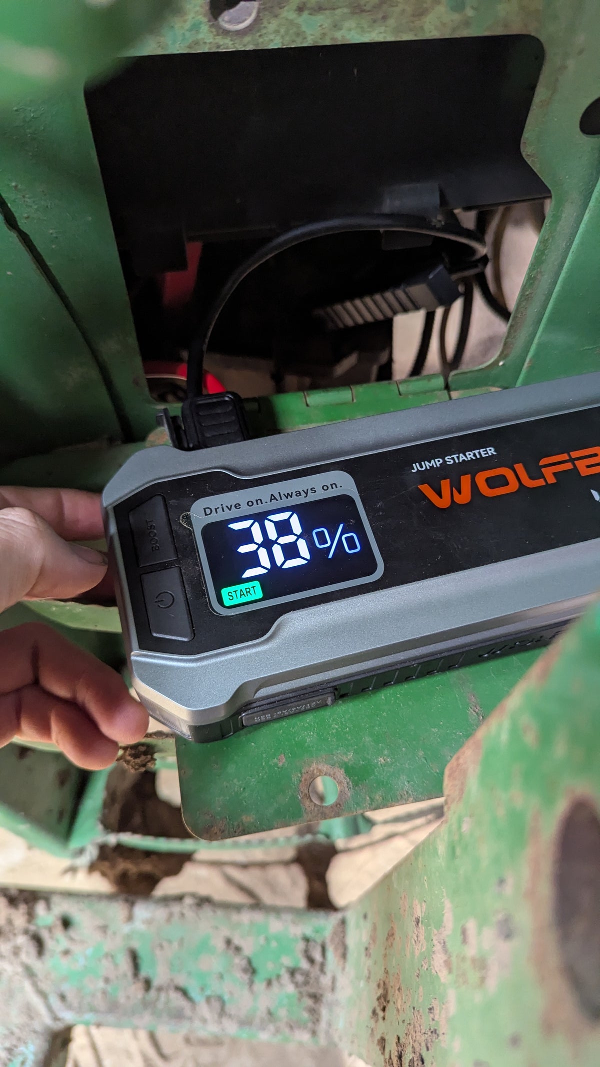 Wolfbox 4000A 12v Jump Starter